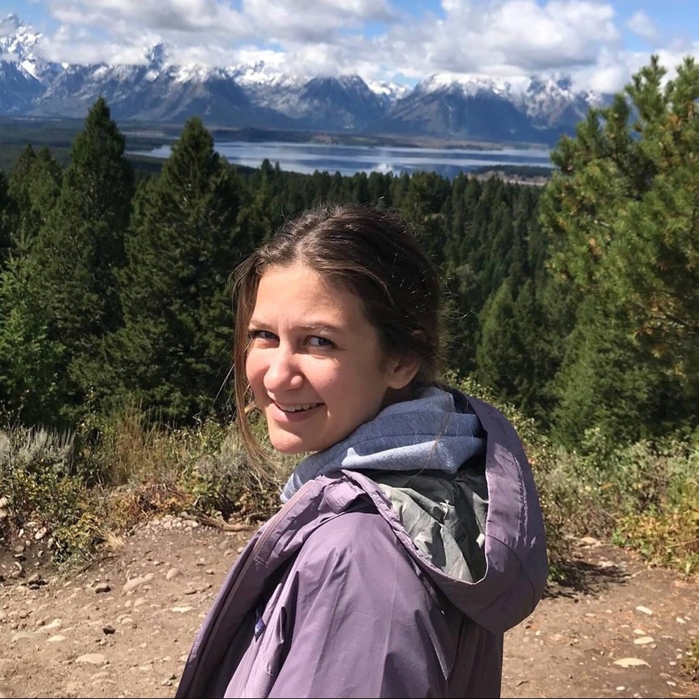 Meet your Posher, Andrea